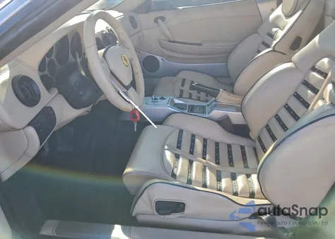 2003 Ferrari 360 Spider z USA, uszkodzony, nr VIN ZFFYT53A230133800